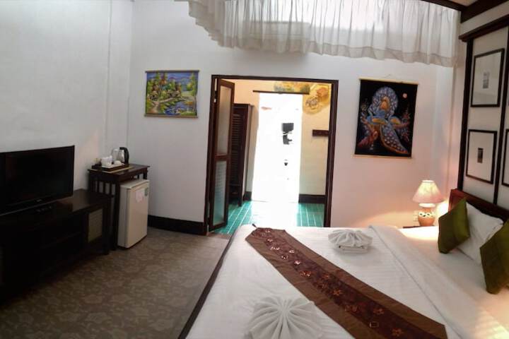 Room 25 of 73
