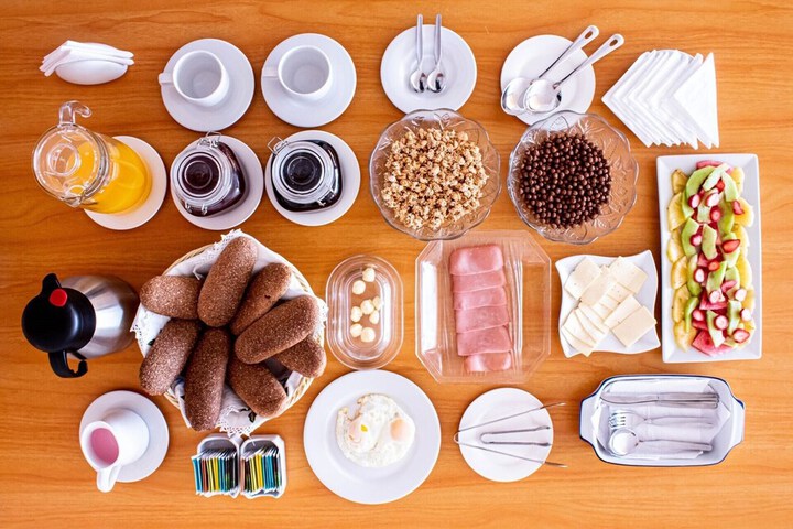 Breakfast/Coffee Service 18 of 22