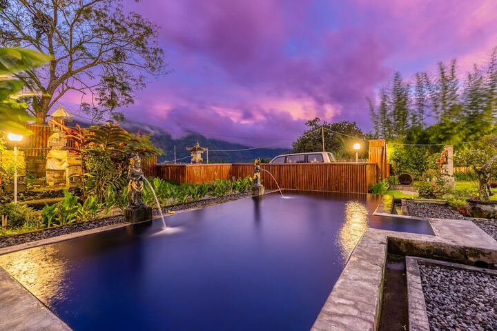 Pool 16 of 32