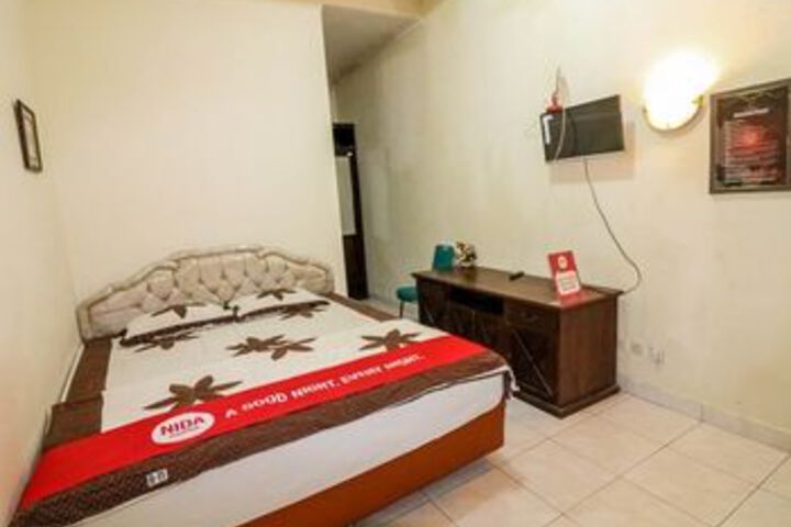 Room 45 of 79