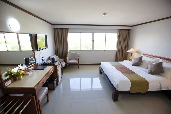 Room 46 of 143