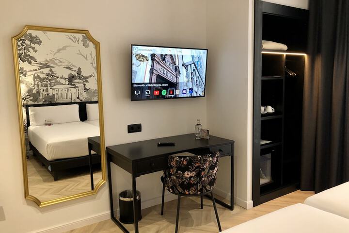 Room 15 of 42
