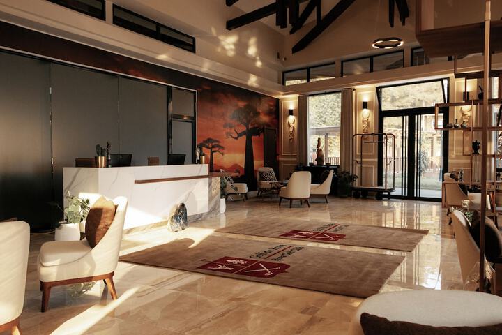 Hotel Interior 7 of 91