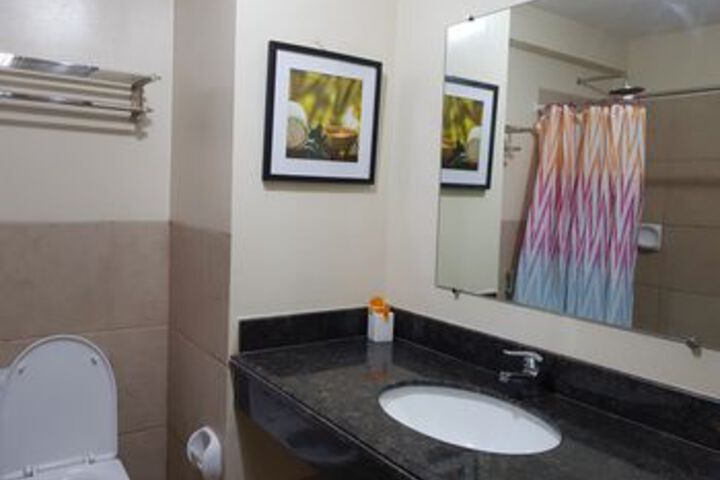 Room 3 of 41