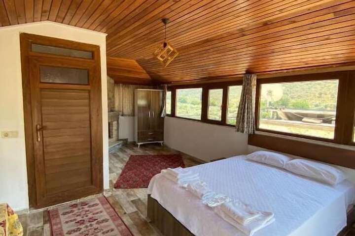 Room 20 of 72