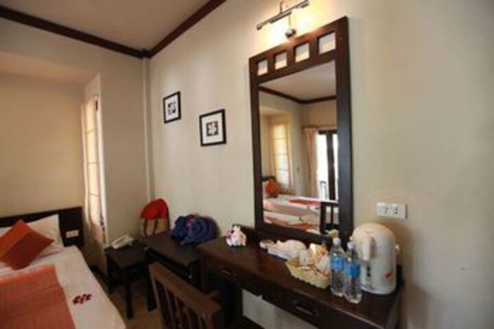 Room 38 of 61