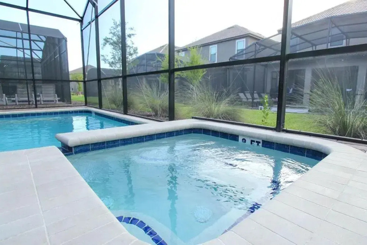 Pool 12 of 25
