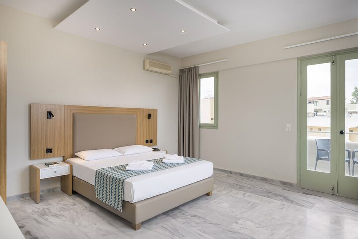 Room 7 of 36