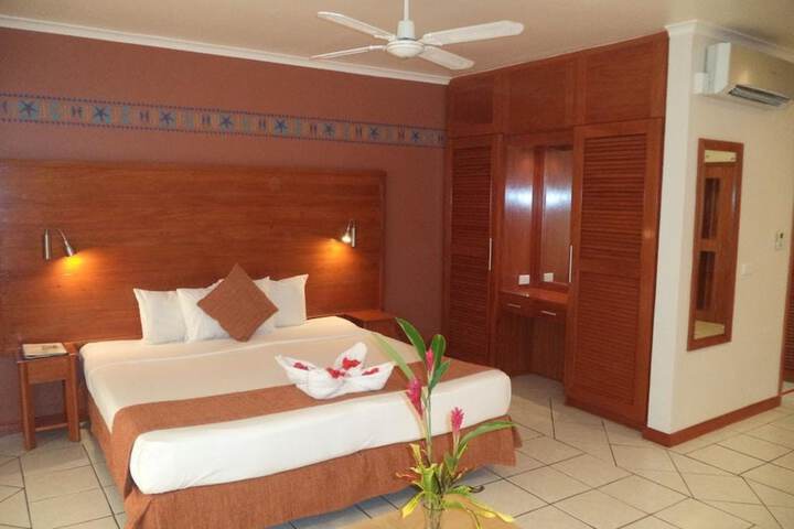 Room 7 of 37