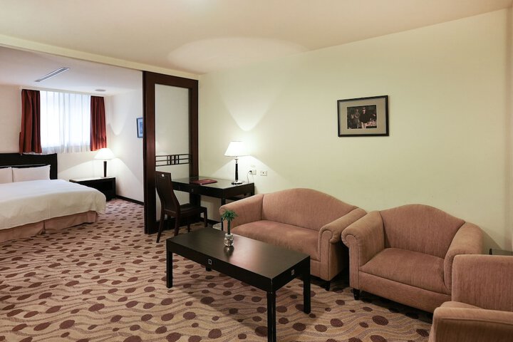 Room 22 of 35