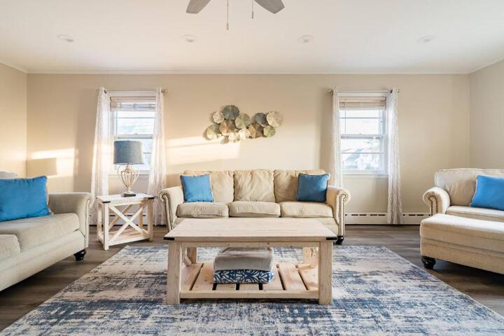 Spacious beach home ready for Family Memories! in Point Pleasant Beach, NJ