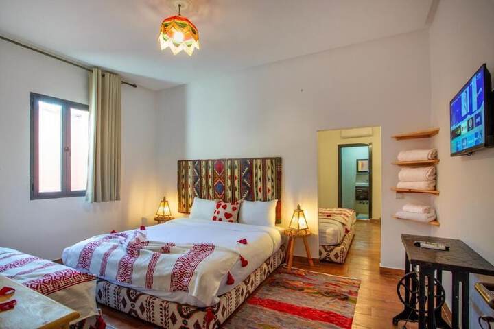 Room 15 of 31