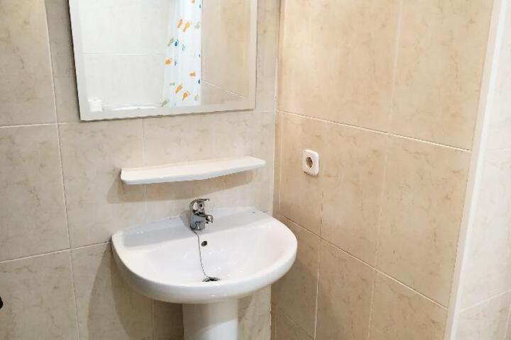 Room 7 of 10