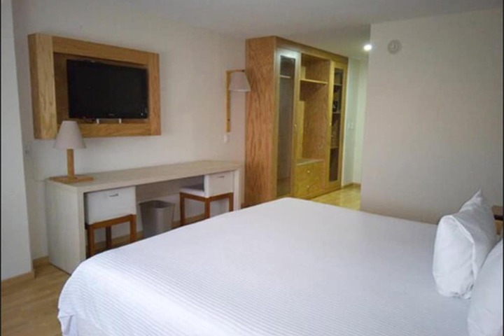 Room 18 of 57