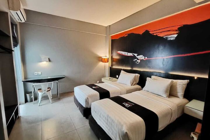 Room 15 of 36