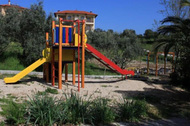 Children's play area - outdoor