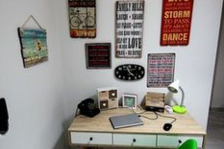 Room 9 of 14