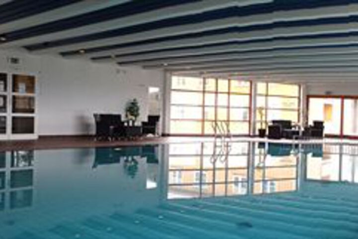 Pool 7 of 11