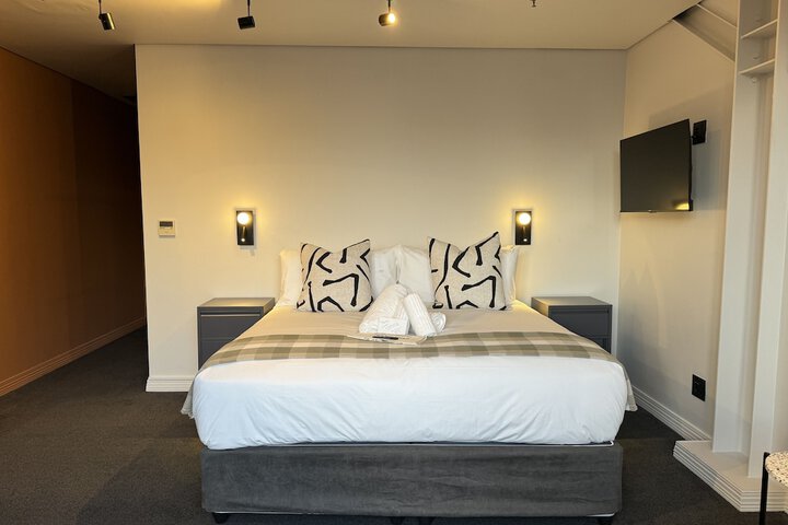 Room 4 of 35