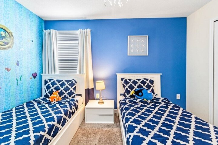 Room 78 of 216