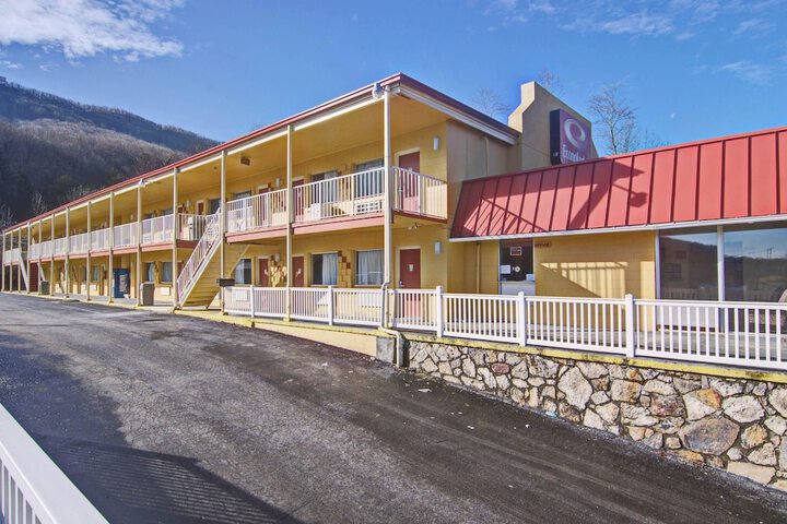 Hotel 27 of 27