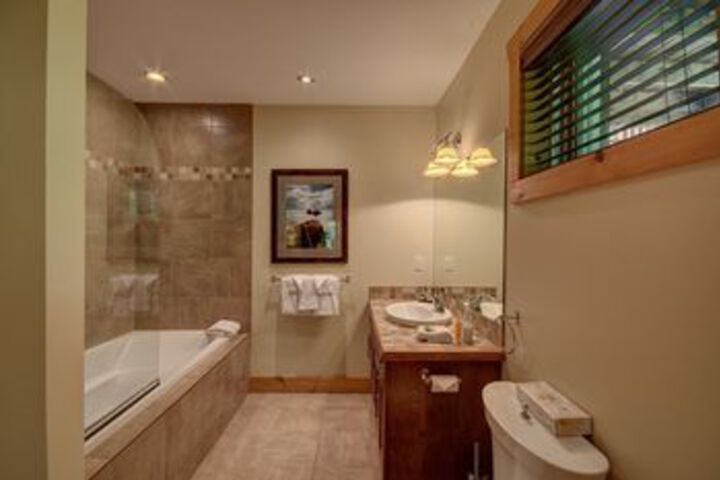 Room 2 of 27
