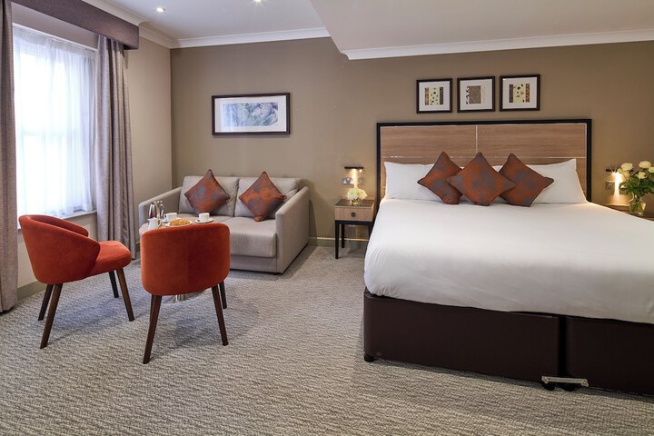 Room 40 of 72