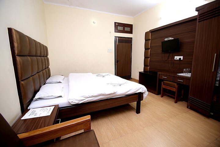 Room 33 of 55