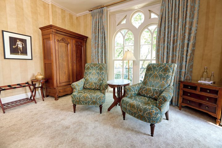 Room 16 of 37