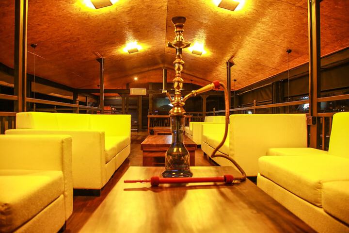 Lounge 42 of 54