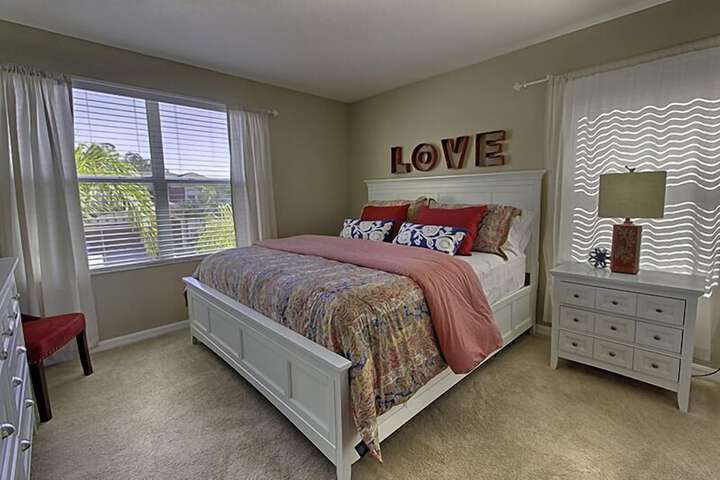 Room 127 of 221