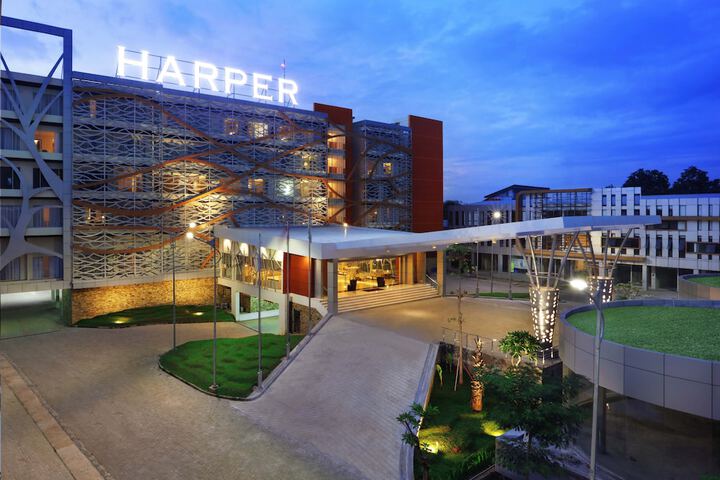 Exterior of Harper Perintis - Makassar by ASTON