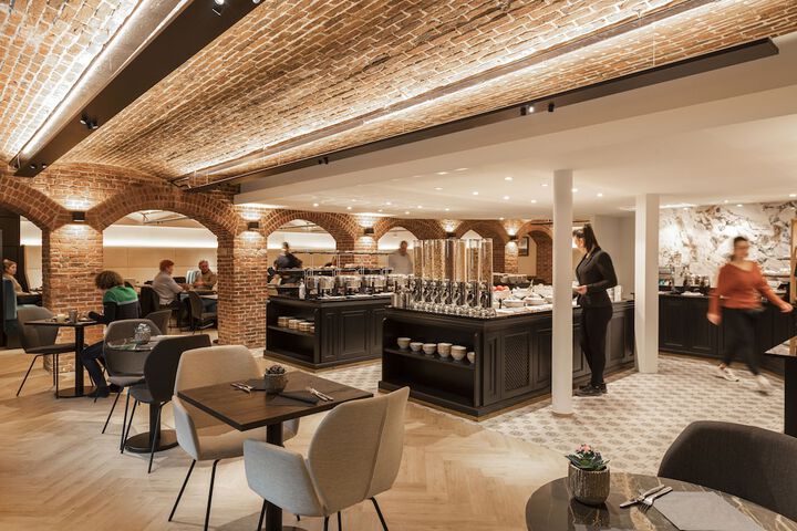 Breakfast area