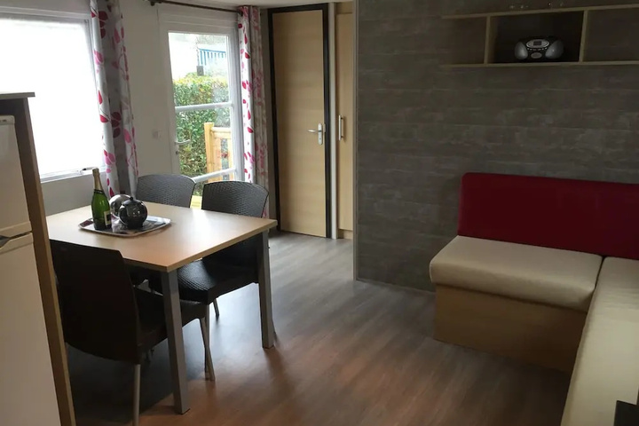 Room 2 of 16