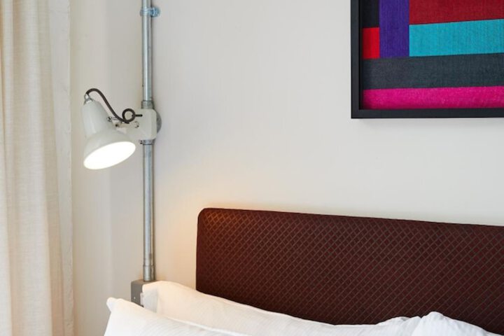 Room 11 of 29