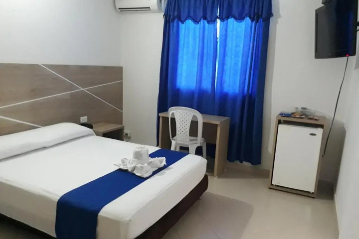Room 3 of 9