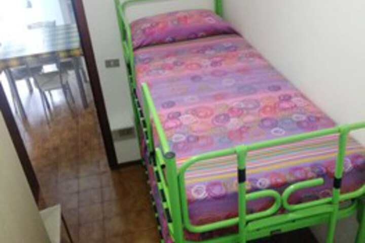 Room 40 of 50