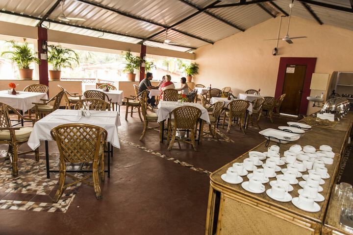 Breakfast/Coffee Service 38 of 47
