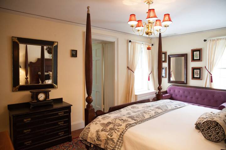 Room 5 of 74