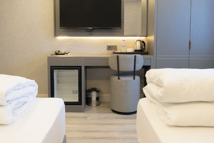 Room 9 of 21