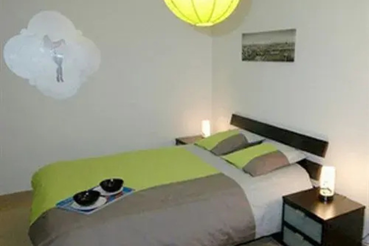 Room 3 of 9