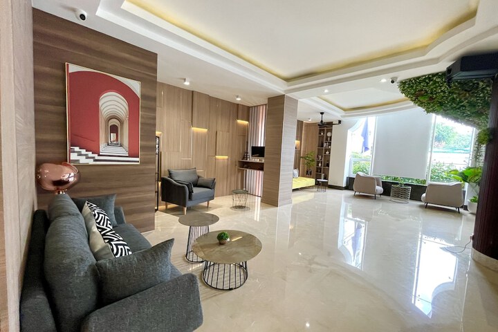 Lobby Entry