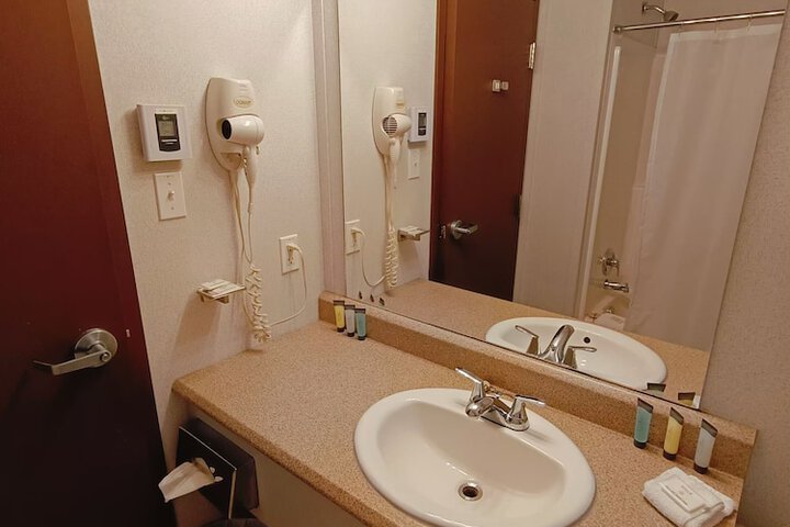 Room 18 of 21