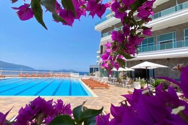 Toto Boutique Hotel