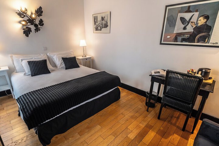 Room 34 of 65