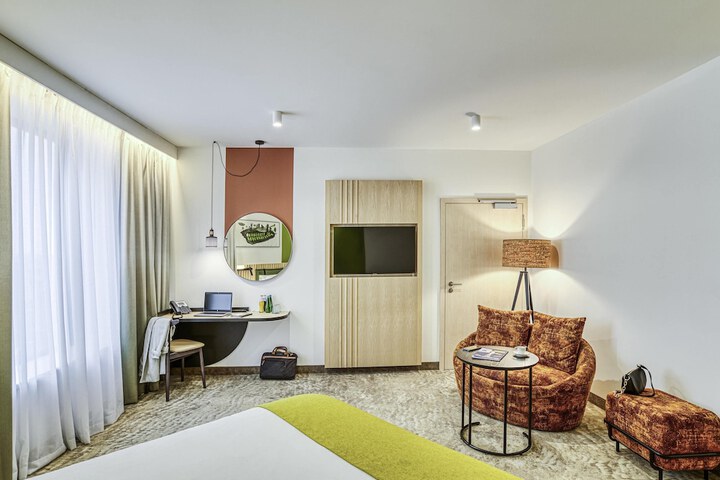 Room 12 of 75