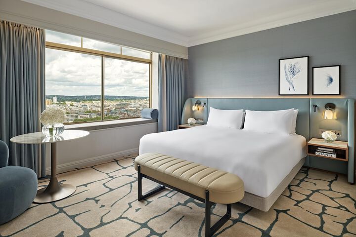 Room 34 of 161