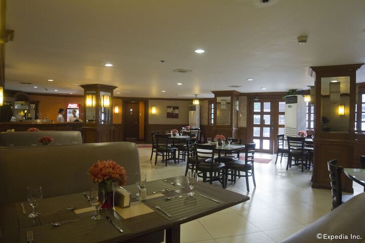 Dining Photos