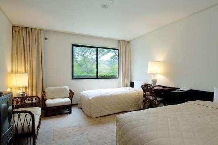 Tsurumai Moon Lake Hotel