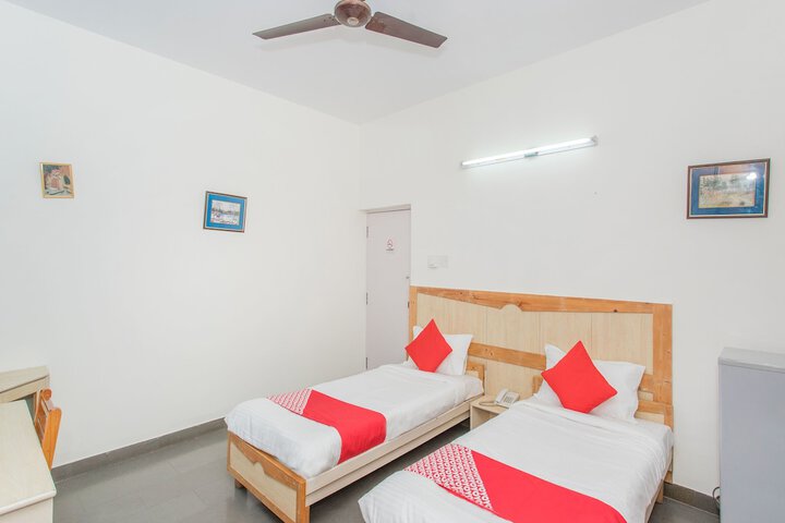 Room 9 of 21